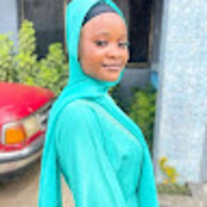 Meet your Posher, Fatumata g